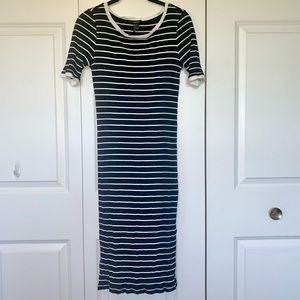 Ribbed bodycon striped maxi dress